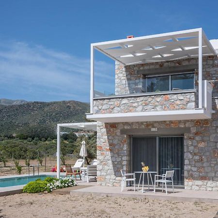 Cedar Bay Beachside Villas Paleochora Buitenkant foto