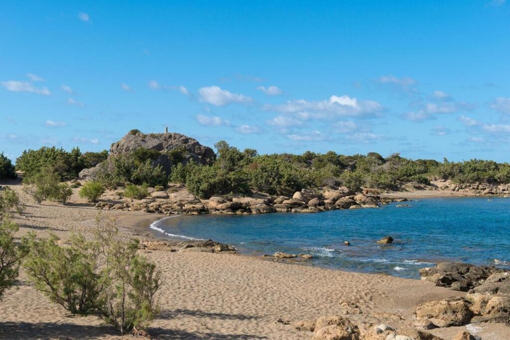 Cedar Bay Beachside Villas Paleochora Buitenkant foto