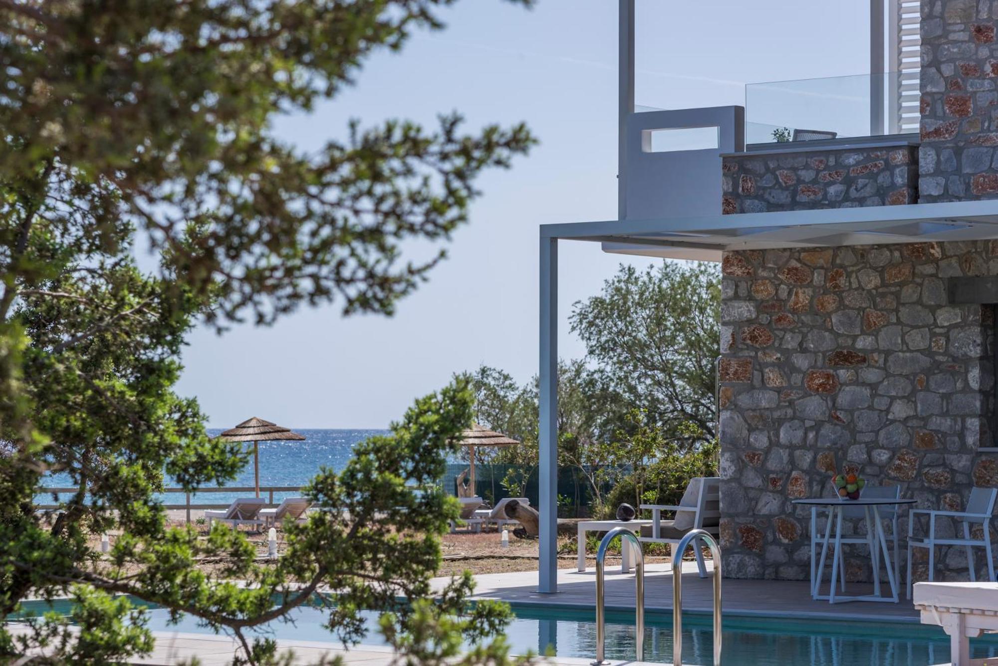 Cedar Bay Beachside Villas Paleochora Buitenkant foto