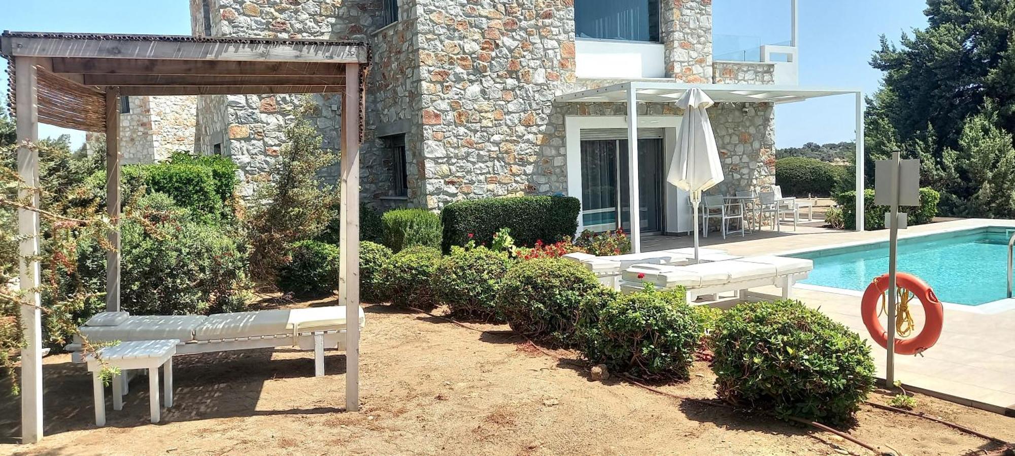 Cedar Bay Beachside Villas Paleochora Buitenkant foto