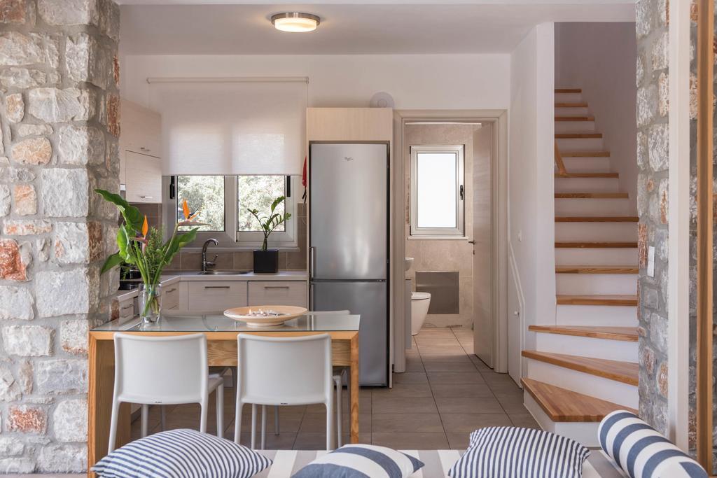 Cedar Bay Beachside Villas Paleochora Buitenkant foto