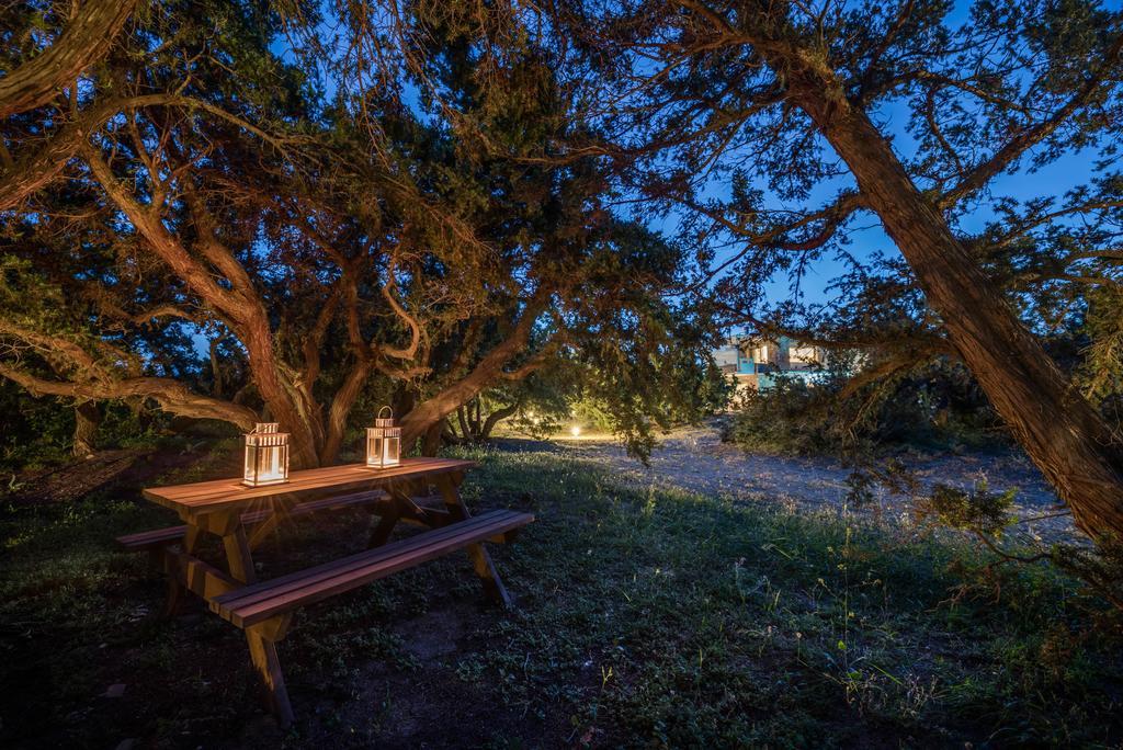 Cedar Bay Beachside Villas Paleochora Buitenkant foto