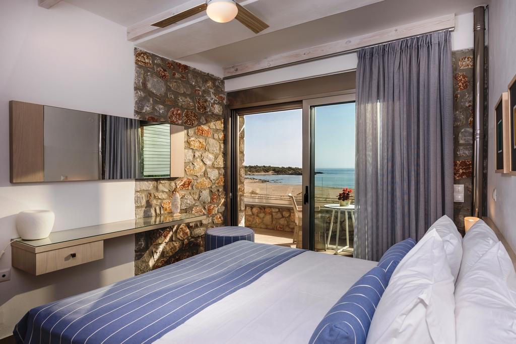 Cedar Bay Beachside Villas Paleochora Buitenkant foto