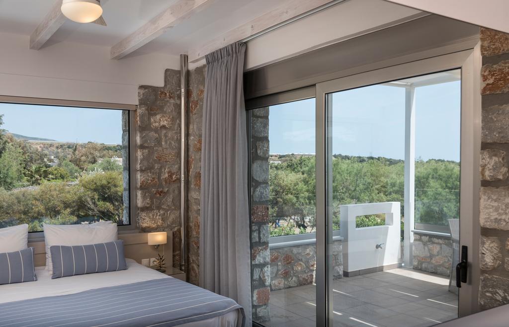 Cedar Bay Beachside Villas Paleochora Buitenkant foto