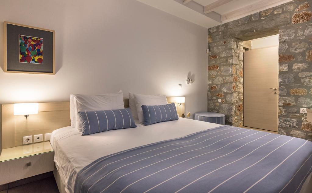 Cedar Bay Beachside Villas Paleochora Buitenkant foto